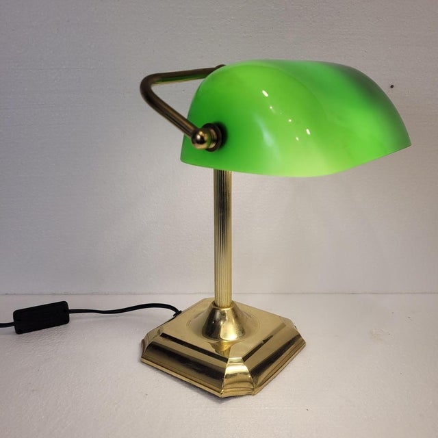 Forest Green Banker's Table Lamp in Gilt Brass and Glass, Spain, 1970s For Sale - Image 8 of 18
