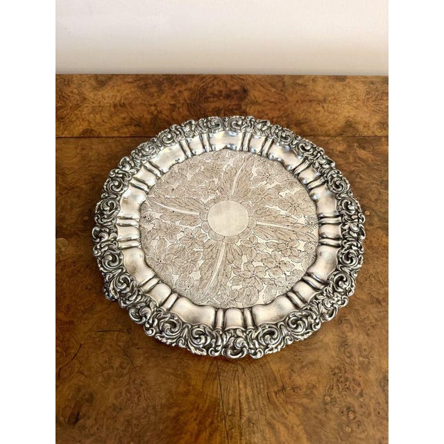 Outstanding quality antique Edwardian silver plated tray, having a quality antique Edwardian circular shaped tray with a...
