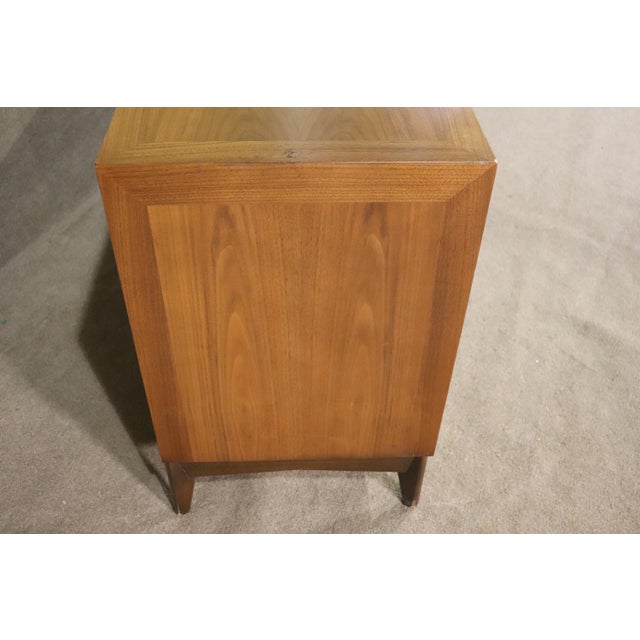 Wood Mid 20th Century Mid-Century Long Dresser by Red Lion Furniture For Sale - Image 7 of 12