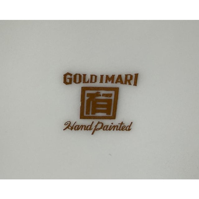 Japanese Gold Imari Hand-Painted Porcelain Bird Vases, Arita, 1960s, Set of 2 For Sale - Image 10 of 17