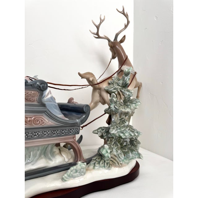 Lladró “Winter Wonderland” #1429 – Rare Christmas Reindeer & Sleigh Figurine For Sale - Image 10 of 12