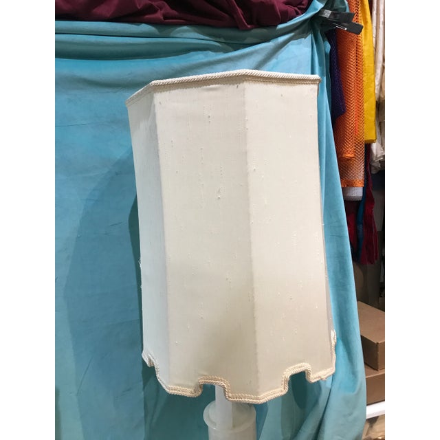 Mid-Century White Urn Amphora Regency Alabaster Table Lamp For Sale In Miami - Image 6 of 9