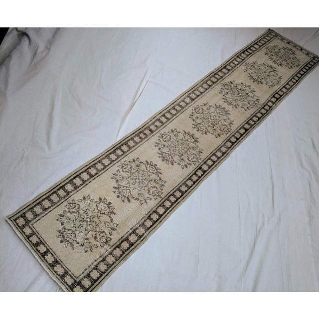 Vintage Turkish Oushak Runner, Hand-Knotted Wool Pile, Ivory & Green, 3' x 11' For Sale - Image 9 of 9