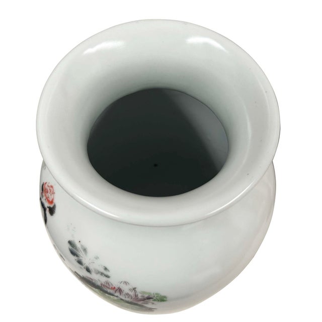 Early 20th-Century Chinese Famille Rose Porcelain Vase For Sale - Image 12 of 13