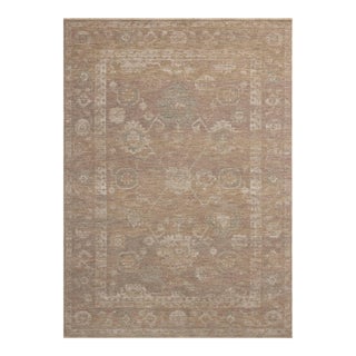 Chris Loves Julia x Loloi Louisa Taupe / Gold 3'-6" x 5'-6" Accent Rug For Sale