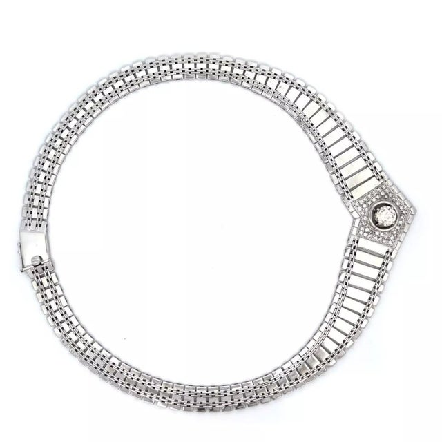 Diamond 14k White Gold Graduated Links V Collar Necklace For Sale - Image 4 of 6