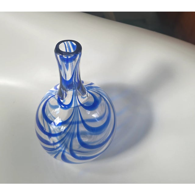 Mid-Century Modern Joe Hamon Blue Swirl Glass Vase Metropolitan Museum of Art Signed Mma For Sale - Image 3 of 4