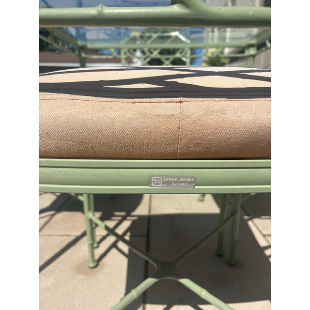 Glass Vintage Powder Coated Brown Jordan Green Calcutta Chinoiserie Patio Dining Set For Sale - Image 7 of 12
