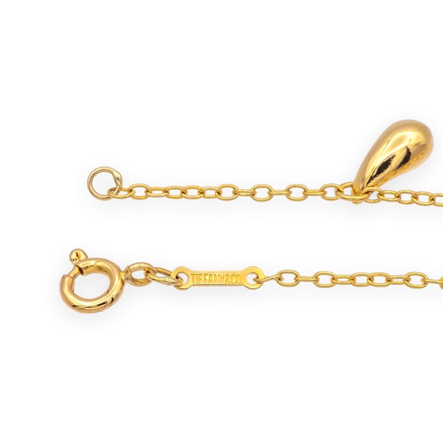 Contemporary Vintage Tiffany & Co. Elsa Peretti 18k Yellow Gold 5 Teardrop Bracelet For Sale - Image 3 of 7