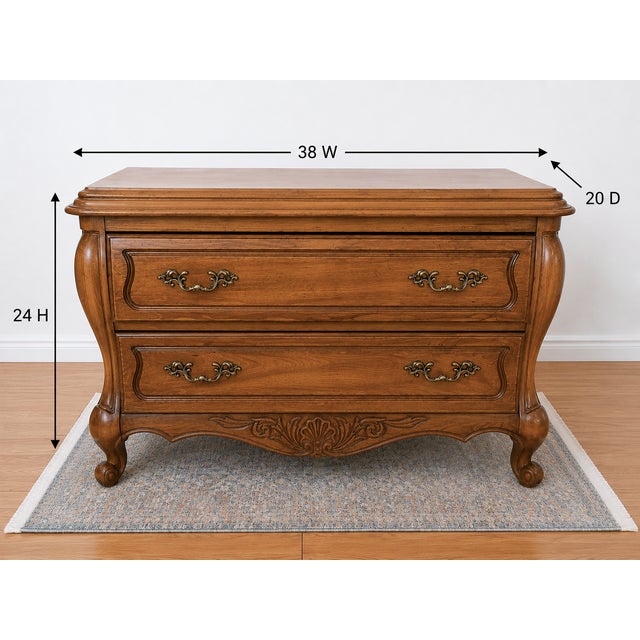 1980s Vintage Hickory Furniture French Provincial Louis XV Bombe Chest For Sale - Image 5 of 5