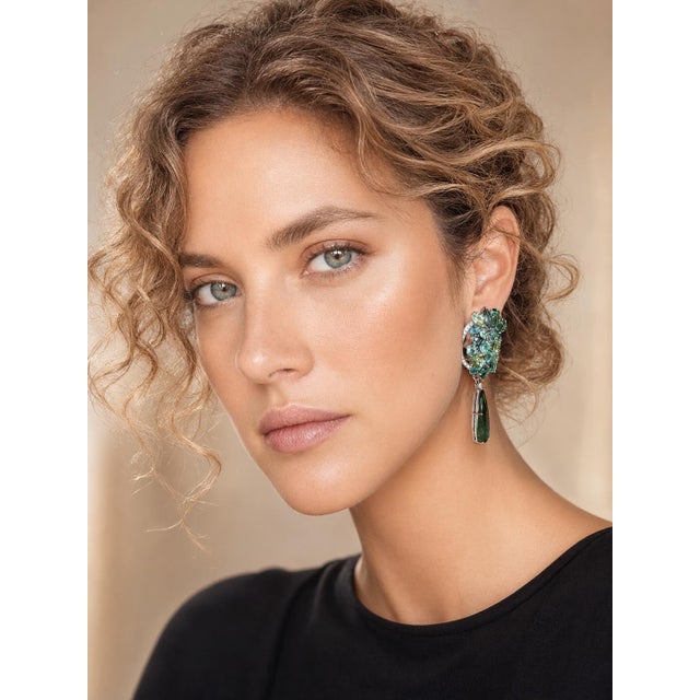 1990s Pair of Italian Convertible Green Tourmaline Diamond 18k White Gold Earrings For Sale - Image 9 of 9