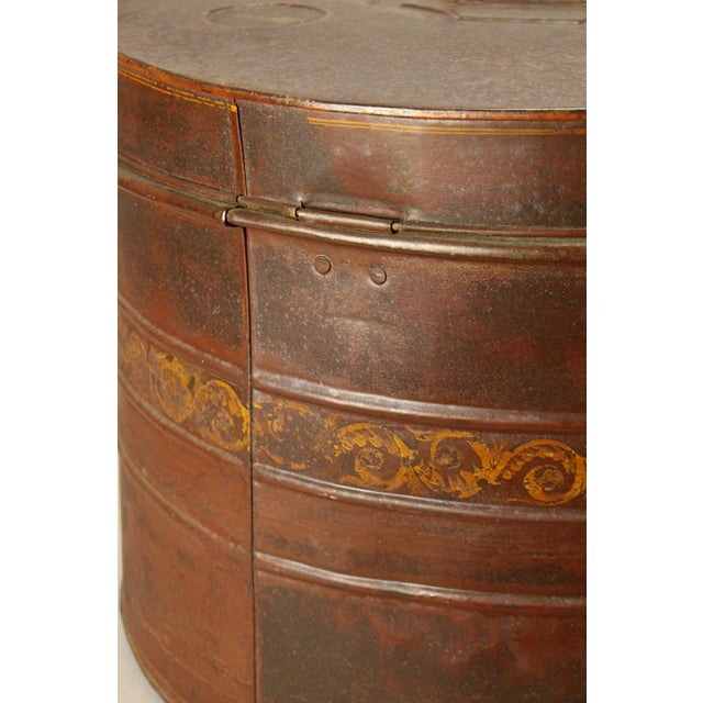 19th C. Victorian Tin Tole X-Large Hat Box W Lock 23" X 16.5" For Sale - Image 15 of 17