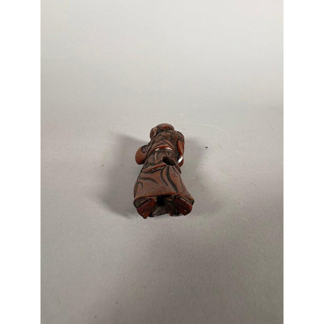 Wooden netsuke, early 18th century, Edo period, Japan For Sale - Image 9 of 12