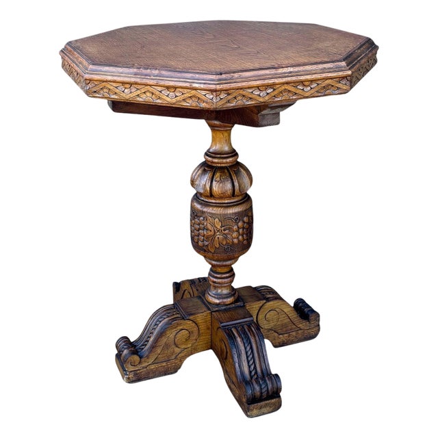 Renaissance Revival Carved Octagonal Pedestal Table, Early 20th Century For Sale