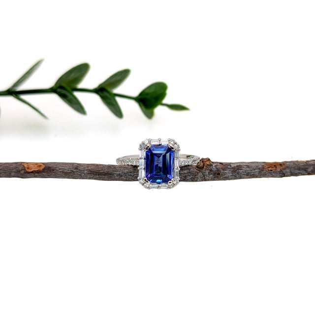 Modern 1.6Ct Tanzanite Diamond Halo Ring: Solid 14k Gold, Emerald Cut 8x6mm, Size 6.75 For Sale - Image 3 of 6
