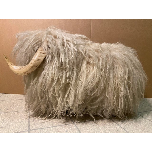 Off-white 1970s Vintage Long Haired Lamb’s Wool Footstool Ottoman For Sale - Image 8 of 8