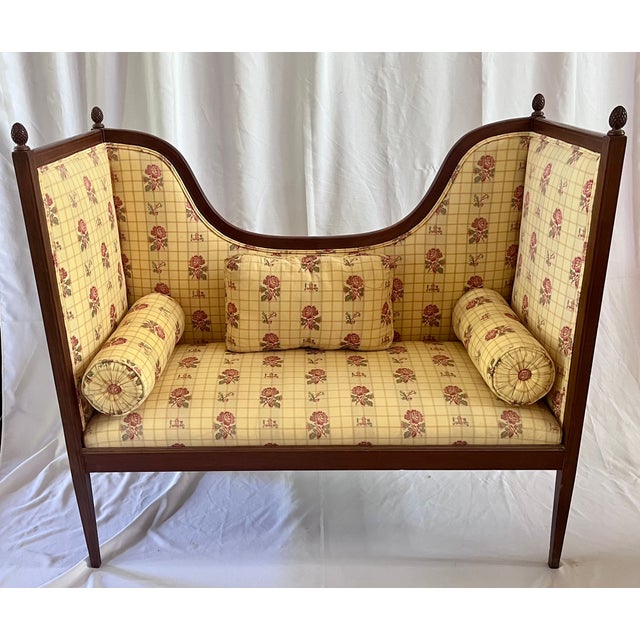 Traditional Vintage Sheraton Style Upholstered Settee For Sale - Image 3 of 11