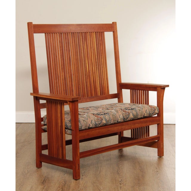 Stickley Mission Collection Cherry Spindle Settee For Sale In Philadelphia - Image 6 of 13