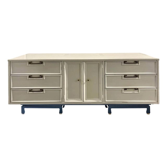 1960s Asian Influenced Ivory American of Martinsville Mid-Century Modern Dresser in Hollywood Regency Style For Sale