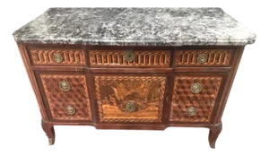 19th Century Transitional Chest of Drawers in Mahogany, Rosewood and Amaranth Veneer