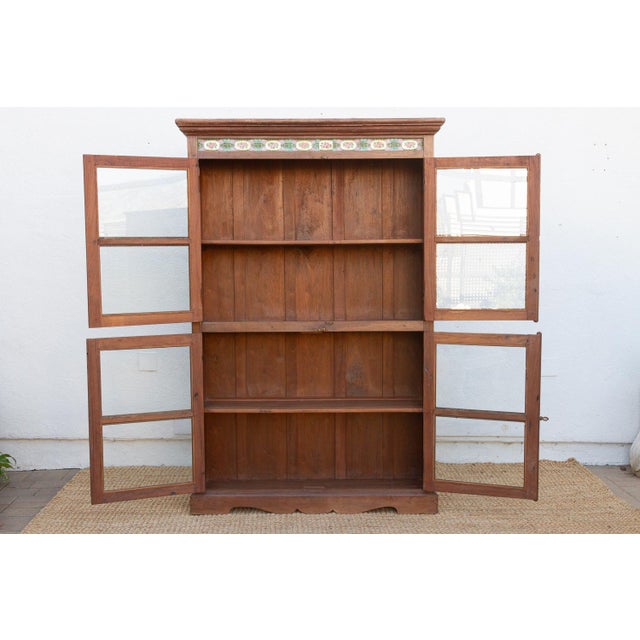 19th Century Large British Colonial Glass Display Cabinet For Sale - Image 5 of 14