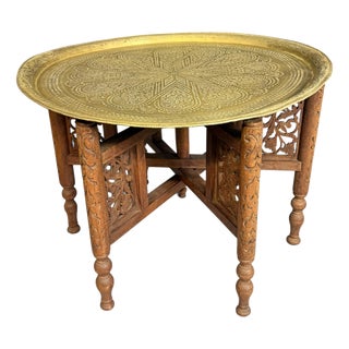 Antique Anglo-Indian Benares Brass Tray Table with Hand-Carved Folding Wooden Base, 1910 For Sale