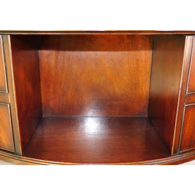 Traditional 1940s Vintage Heirloom Weiman English Regency Rotating Drum Table #:614 For Sale - Image 3 of 16