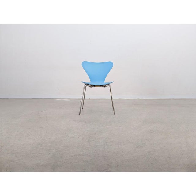 Mid-Century Modern Light Blue Series 7 3107 Chair by Arne Jacobsen for Fritz Hansen For Sale - Image 3 of 12