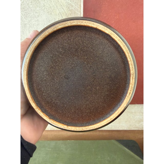 Vintage Wedgwood Stoneware Sugar Bowl With Lid – Sterling Pattern, 1970s For Sale In Chicago - Image 6 of 8