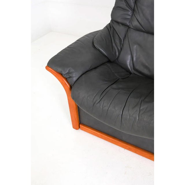 Ekornes Stressless Eldorado Leather Loveseat For Sale In New York - Image 6 of 13
