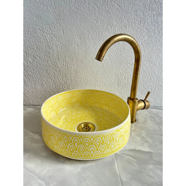 14-Inch Round Yellow Moroccan Ceramic Sink Discover the perfect blend of beauty and craftsmanship with our 14-inch round...