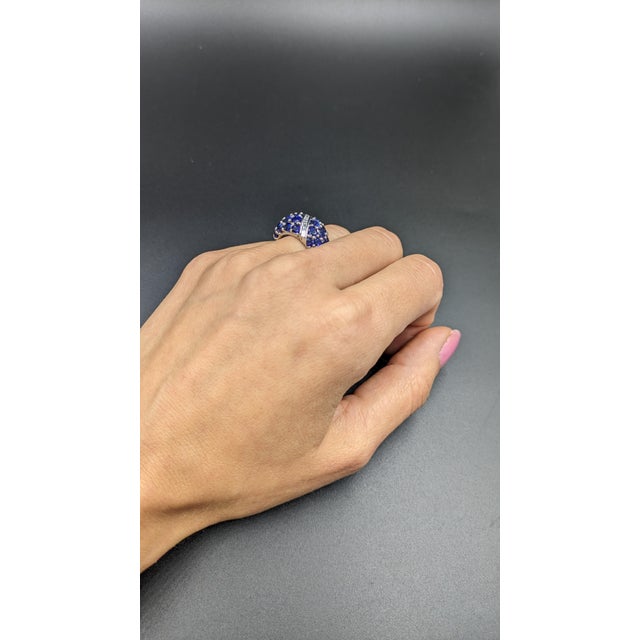 6.01 Carat Natural Blue Sapphire and Diamond Cluster Platinum Ring, Size 5.25 For Sale In New York - Image 6 of 8