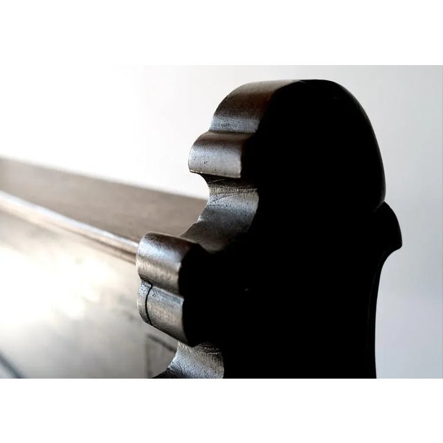 Carved Bench in Oak, in Good conditions. Designed 1890 to 1919