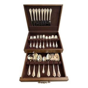 1985 William Rogers/Oneida Silverplate Flatware “King James” in Tarnish Proof Chest - 56 Pieces