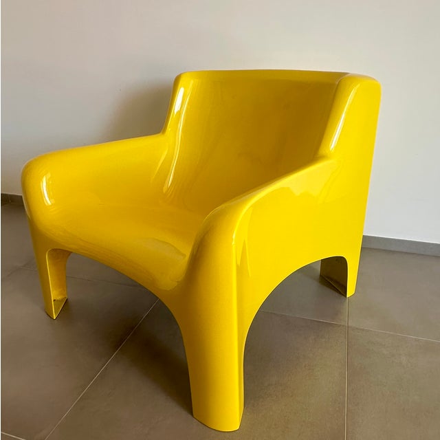 Fiberglass Gaia Armchair by Carlo Bartoli for Arflex, 1967 For Sale - Image 9 of 11