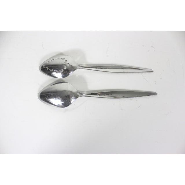 Oneida Vintage Venetia Oneida 2 Piece Serving Spoon Set Mid Century Modern Stainless Steel Atomic, Hostess Spoons Black Silver For Sale - Image 4 of 5