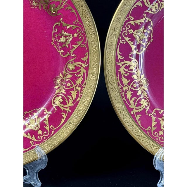 French Crimson & Gilt Porcelain Cabinet Plates from WG Co Limoges, 1890s, Set of 2 For Sale - Image 5 of 17