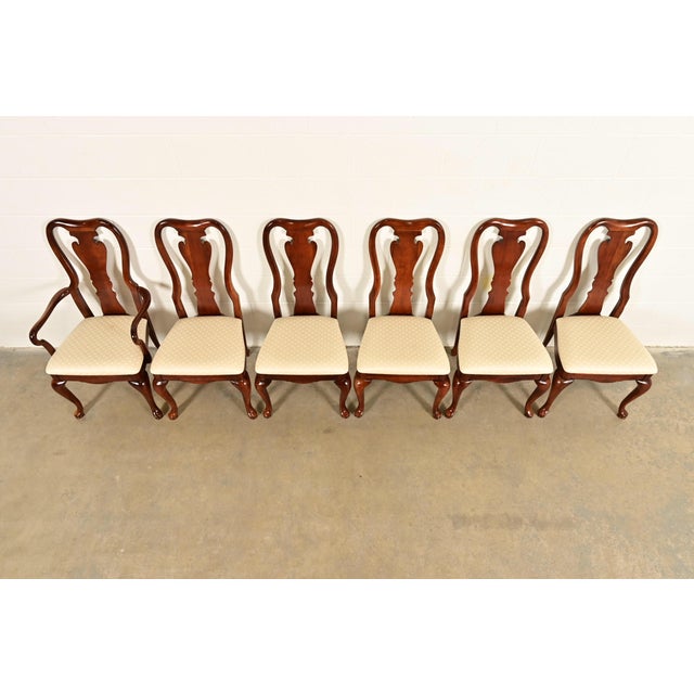 1980s Thomasville Queen Anne Carved Solid Mahogany Dining Chairs | Set of Six For Sale - Image 5 of 15