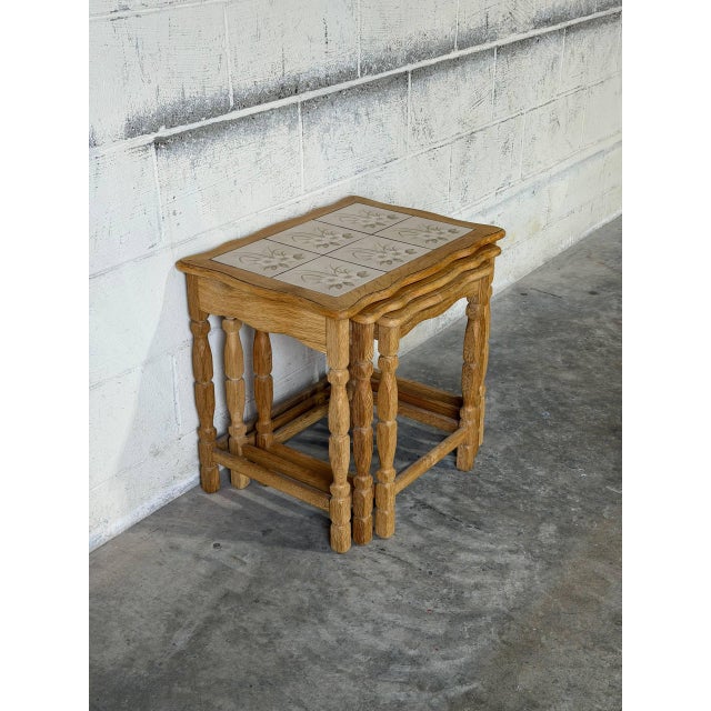 Oak Ceramic Tile-Top Nesting Tables Set of 3 Floral Spindle Legs Traditional Vintage For Sale - Image 9 of 11