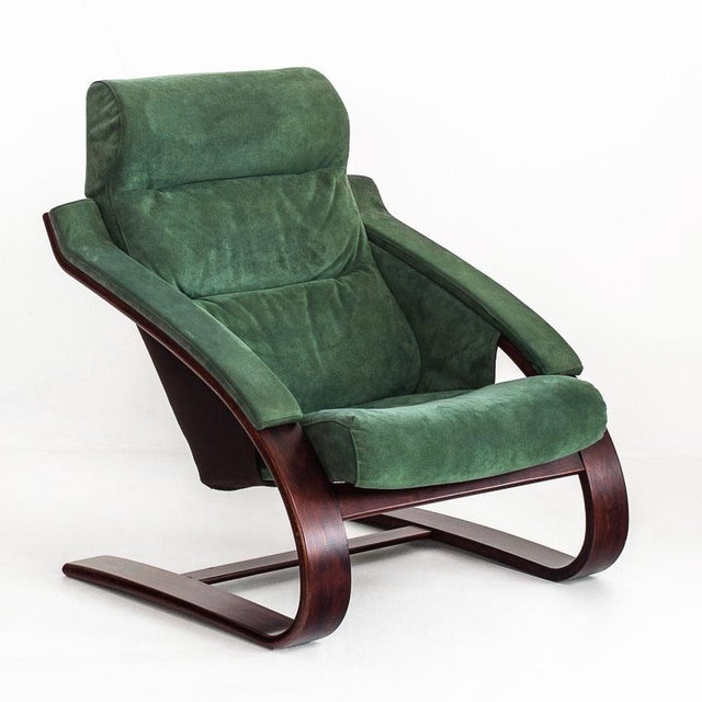 Fully removable upholstery. Machine-washable Alcantara fabric. Very good condition with slight signs of use that can be...