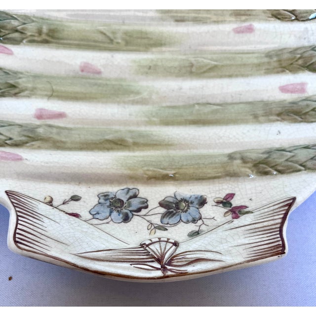 Asparagus 1890s English Majolica Shell Shape Asparagus Plate For Sale - Image 8 of 12