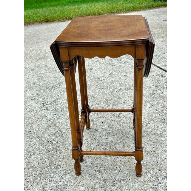 Wood Vintage Baker Furniture Attributed Gate Leg Drop Leaf Side Table, Burled Walnut For Sale - Image 7 of 10