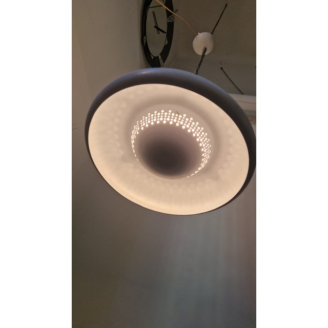 Fior di Loto Pendant Lamps in White Lacquered Metal by Afra & Tobia Scarpa for Flos, 1960s, Set of 2 For Sale - Image 9 of 18