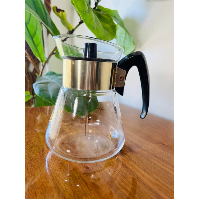 Vintage Corning Ware Starburst Coffee 4 Cup Carafe 1960s Era For Sale In Sacramento - Image 6 of 9