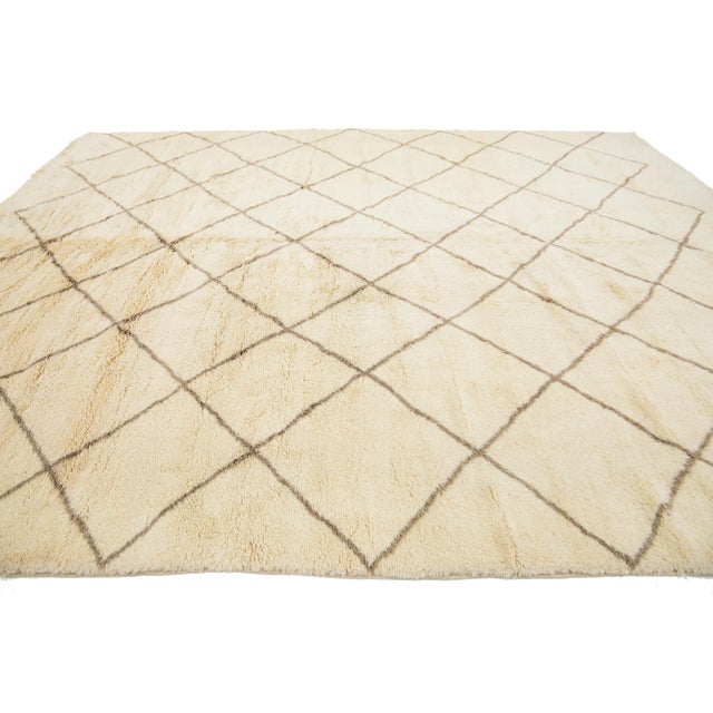 2020s Contemporary Moroccan Style Wool Rug in Beige Color With Geometric Design For Sale - Image 5 of 10