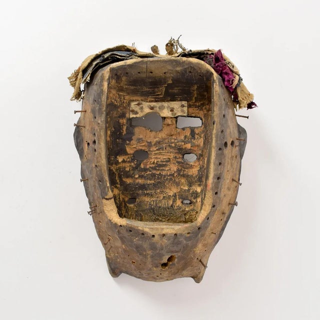 Early 20th Century Dan Guerre Guere Mask Cote d'Ivoire For Sale - Image 10 of 10