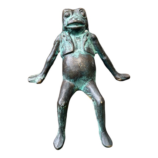 Vintage Bronze Seated Frog Garden Ornament For Sale