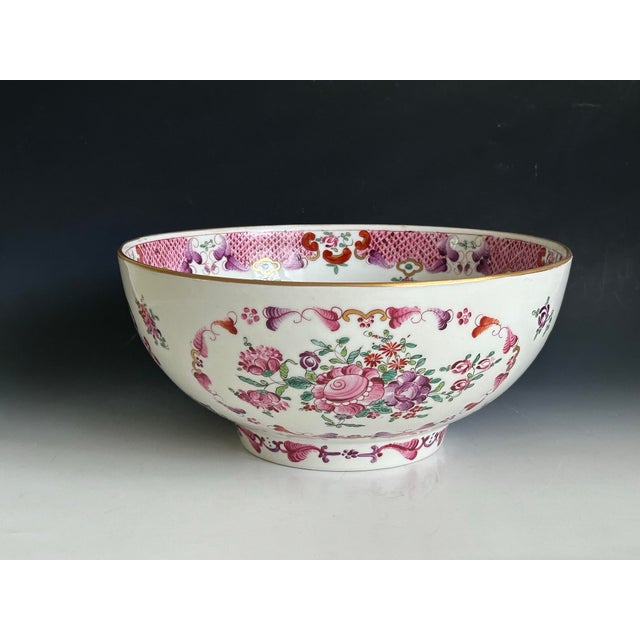 Mid-18th Century English Soft-Paste Porcelain Punch Bowl, Circa 1755–1770 For Sale - Image 4 of 12