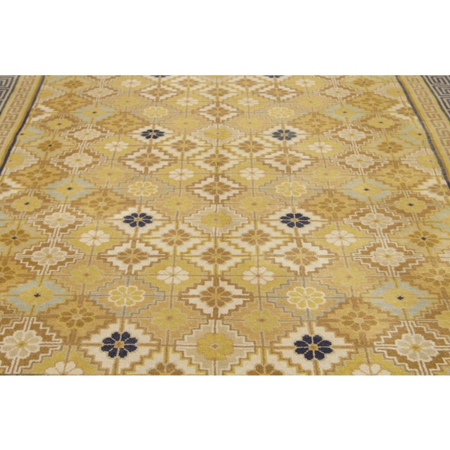 Vintage Chinese Rug, 04'08 X 06'09 For Sale In Dallas - Image 6 of 6