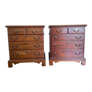 1990s Lexington Company Solid Mahogany Chippendale Bedside Tables - Set of 2 For Sale